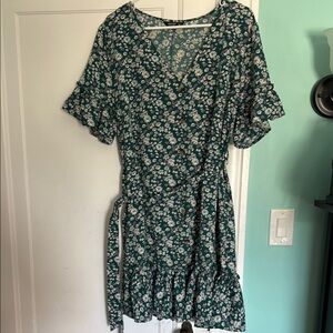 SHEIN Green V-Neck Flutter Sleeve Mini Dress